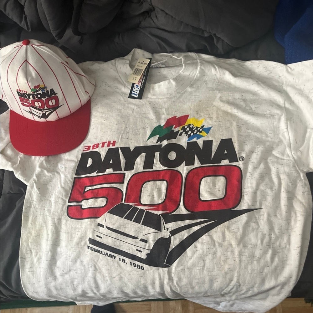 Vintage 1996 Daytona 500 T-Shirt and Hat NWT adult large